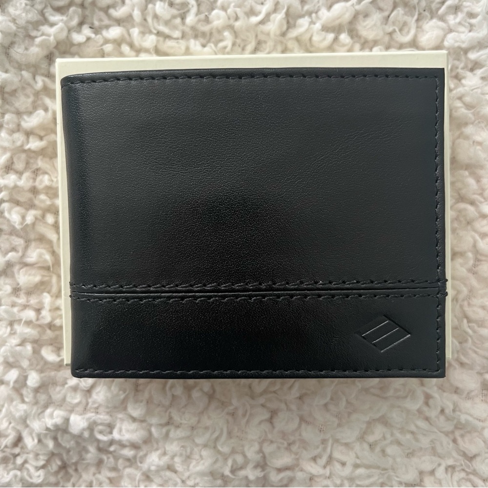 NWT Joseph Abboud Leather Wallet